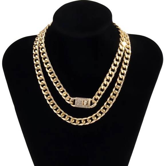 🆕 Gold Chain Lock Rhinestone Necklace Set - Picture 6 of 7